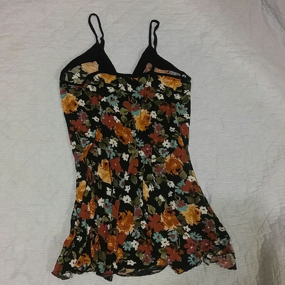 American Rag Floral Summer Top - Picture 1 of 3